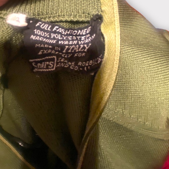 Vintage Full-Fashionable by Sears Heavy ribbed olive turtleneck with back zip - Picture 2 of 5